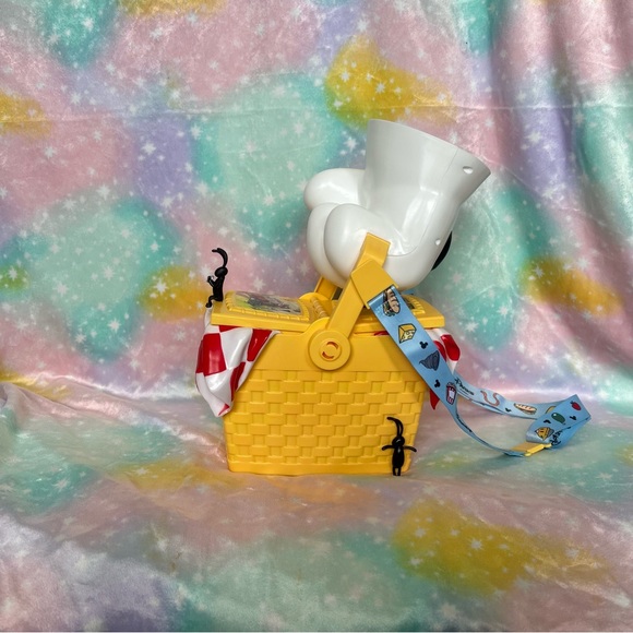 Disney Merch - Picture 1 of 9